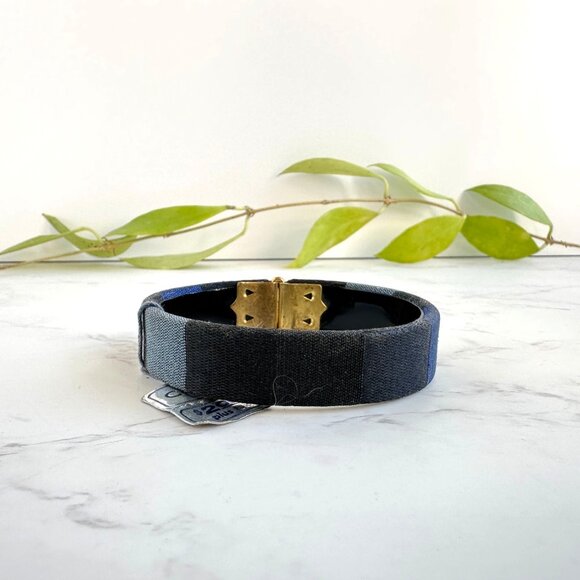 Coro Denim Bangle Bracelet With Gold-Tone Clasp New Old Stock - Picture 3 of 7